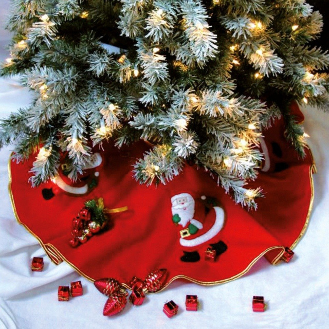 Karácsonyi díszítő szőnyeg Mikulás mintával, piros